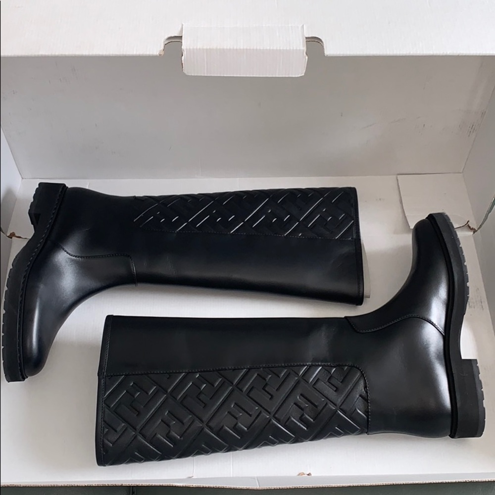 NWOT Fendi®  Black Ff Logo Leather Tall Riding 40 Boots